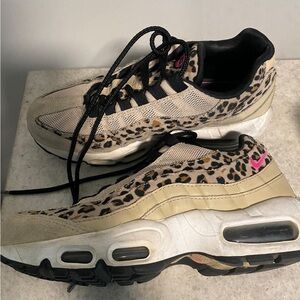 Nike Air Max 95 premium Leopard Cheetah Sneakers US 6.5